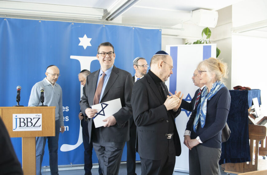 Oskar Deutsch am JBBZ zur Jom-HaAzma’ut-Feier